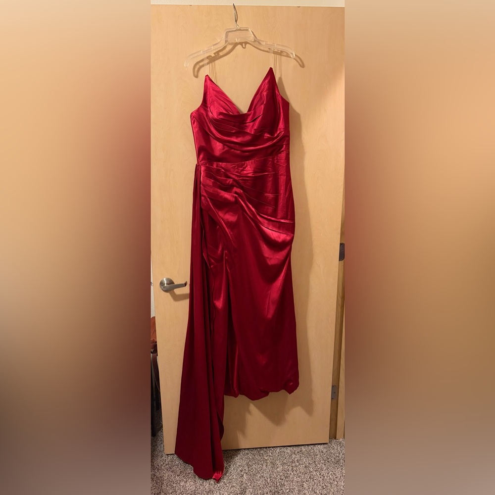 Elegant Burgundy Satin Evening Dress